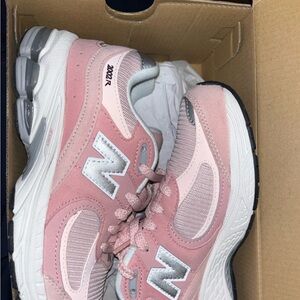 New Balance Pink & Silver 2002R Sneaker